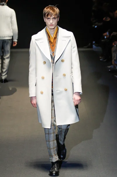 Look 12